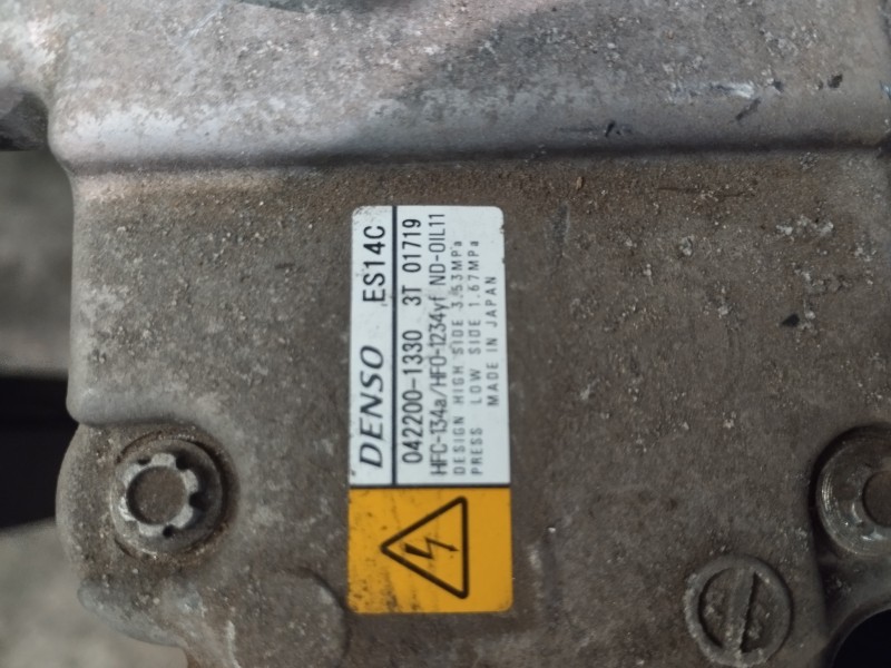 Recambio de compresor aire acondicionado para toyota auris touring sports (e18) hybrid active referencia OEM IAM 0422001330  
							