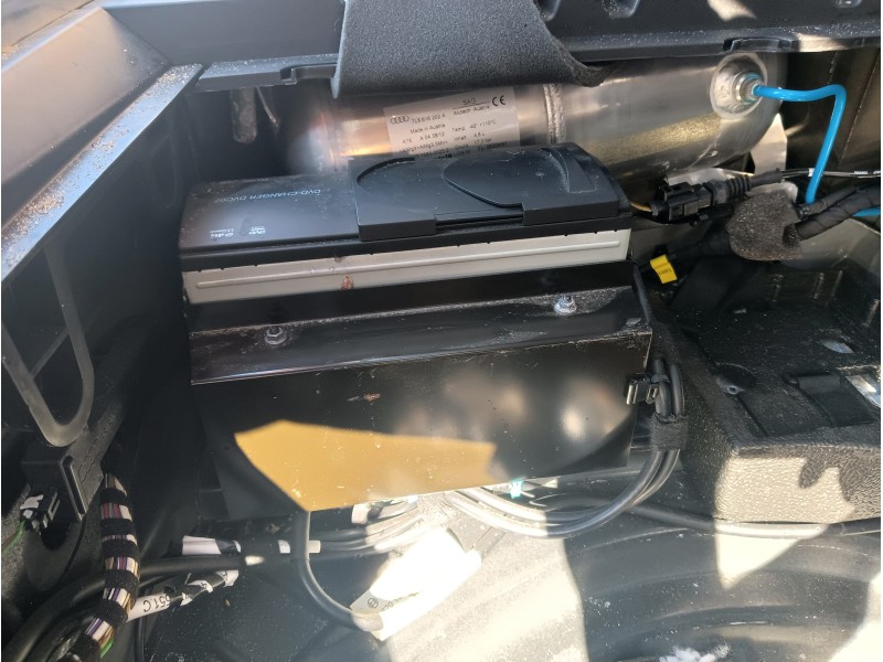 Recambio de sistema audio / radio cd para audi q7 (4l) 4.2 v8 32v tdi biturbo referencia OEM IAM   
							