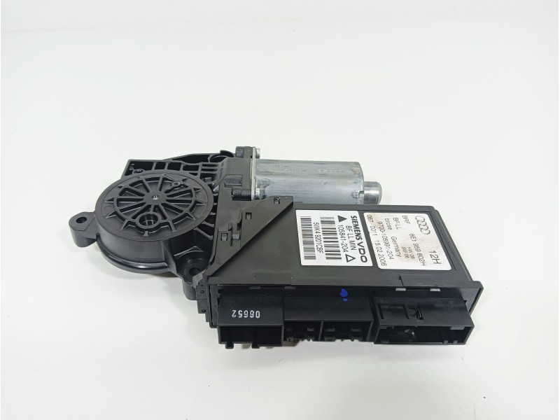 Recambio de motor elevalunas trasero izquierdo para audi a4 berlina (8e) 2.0 tdi referencia OEM IAM 8E1959802H  
							