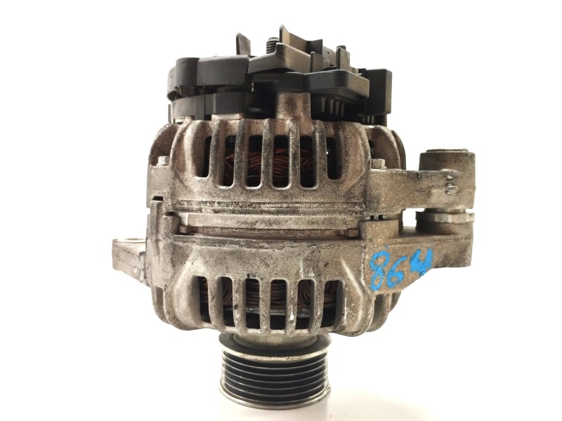 Recambio de alternador para opel vectra c berlina 1.9 cdti referencia OEM IAM 93169028  