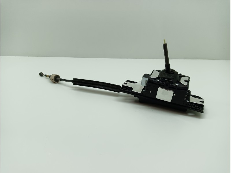 Recambio de palanca cambio para porsche panamera 4.8 v8 turbo cat referencia OEM IAM SINREF  
							