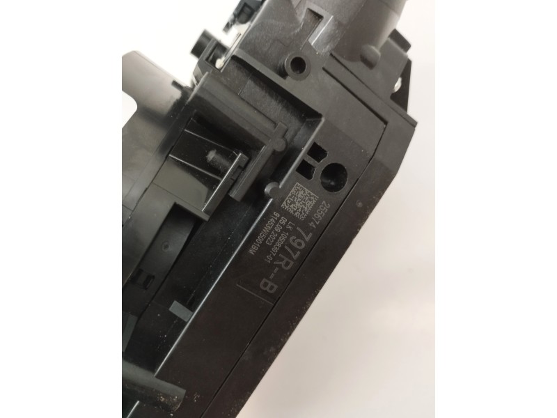 Recambio de mando multifuncion para renault clio v referencia OEM IAM 255674797R  