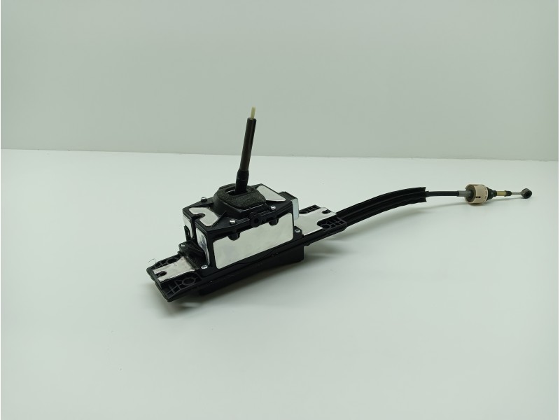 Recambio de palanca cambio para porsche panamera 4.8 v8 turbo cat referencia OEM IAM SINREF  
							