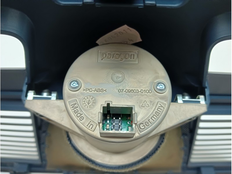 Recambio de reloj cuenta kilometros para porsche panamera 4.8 v8 turbo cat referencia OEM IAM 07096030100  