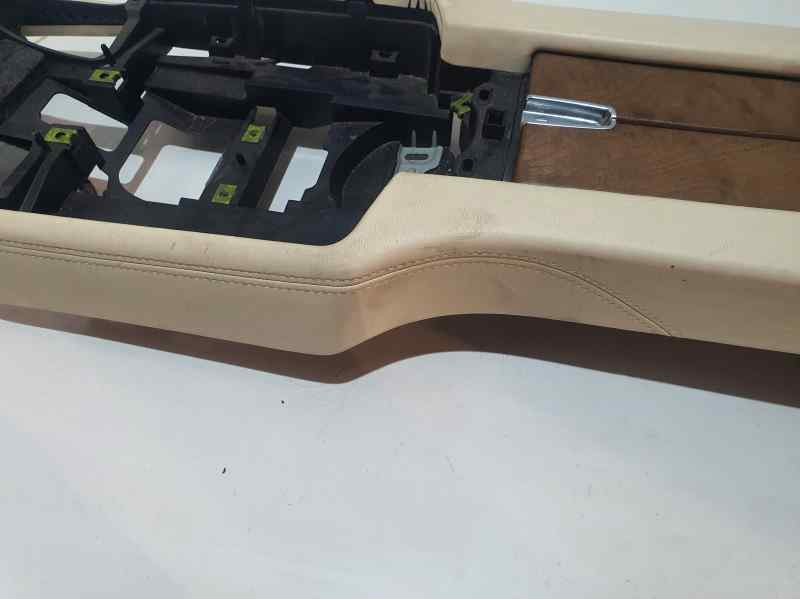 Recambio de apoyabrazos central para porsche panamera 4.8 v8 turbo cat referencia OEM IAM   