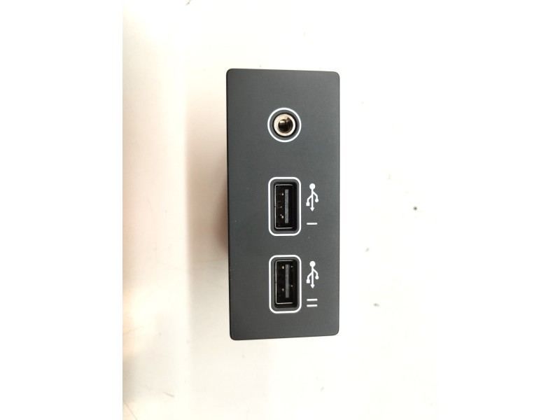 Recambio de modulo electronico para renault clio v referencia OEM IAM 284H39520R  