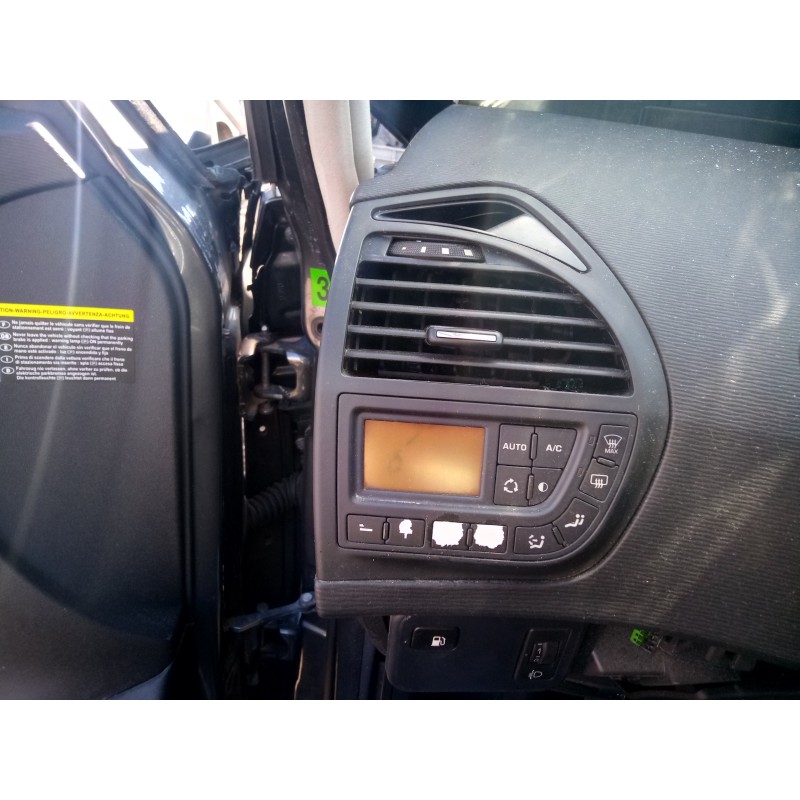 Recambio de mando climatizador para citroen c4 picasso 1.6 hdi fap referencia OEM IAM   