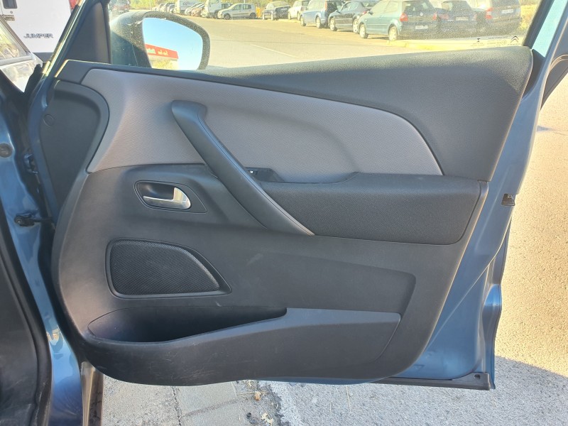 Recambio de guarnecido puerta delantera derecha para citroën c4 picasso live edition referencia OEM IAM   