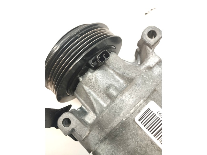 Recambio de compresor aire acondicionado para ford ka (ccu) 1.2 8v cat referencia OEM IAM 000517473180  
							