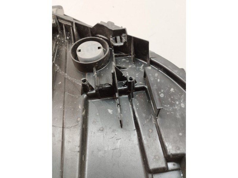 Recambio de faro izquierdo para bmw serie 1 lim. (f40) 1.5 12v turbodiesel referencia OEM IAM 6311948280709  