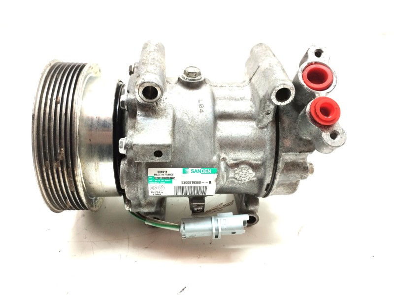 Recambio de compresor aire acondicionado para renault clio iii exception referencia OEM IAM 8200819568B  