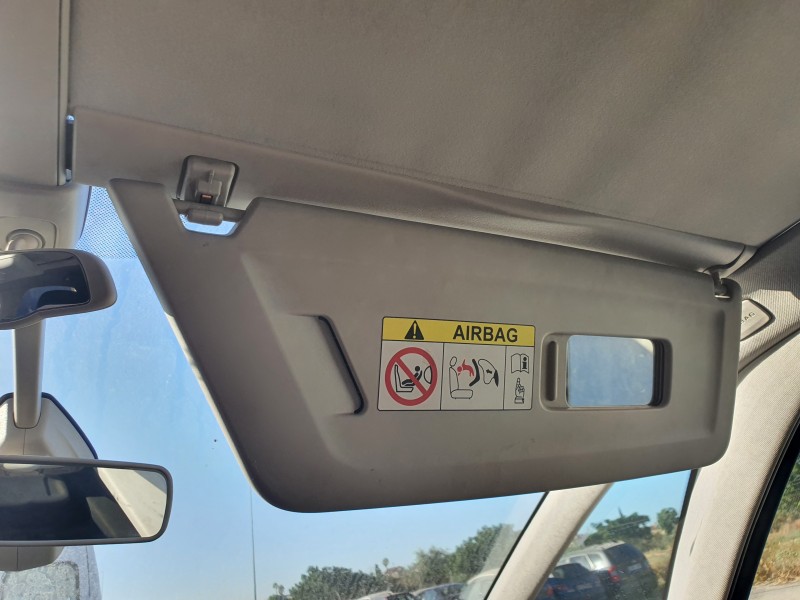 Recambio de parasol derecho para citroën c4 picasso live edition referencia OEM IAM   