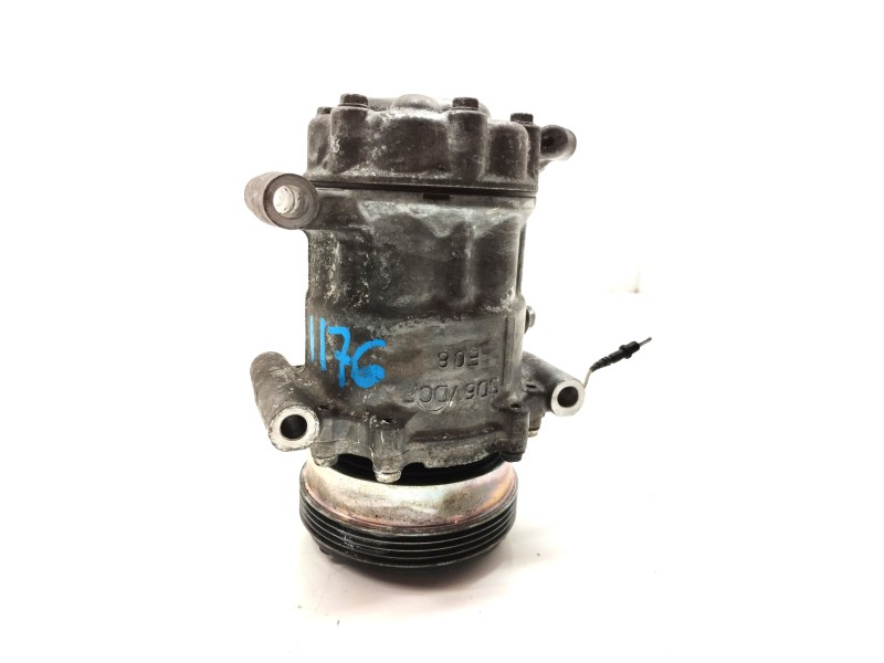 Recambio de compresor aire acondicionado para dacia sandero 1.2 16v cat referencia OEM IAM 8200840899  