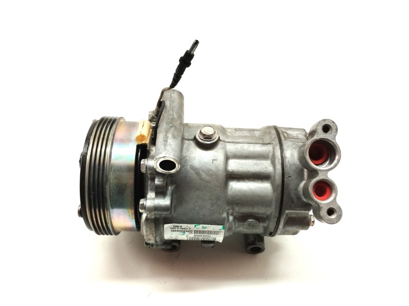 Recambio de compresor aire acondicionado para dacia sandero 1.2 16v cat referencia OEM IAM 8200840899  