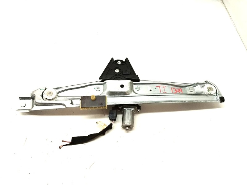 Recambio de elevalunas trasero izquierdo para dacia sandero sl 2019 referencia OEM IAM 827210075R  