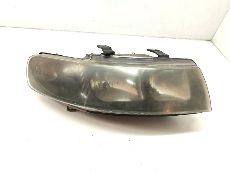 Recambio de faro derecho para seat toledo (1m2) 1.9 tdi referencia OEM IAM 1M1941002B  