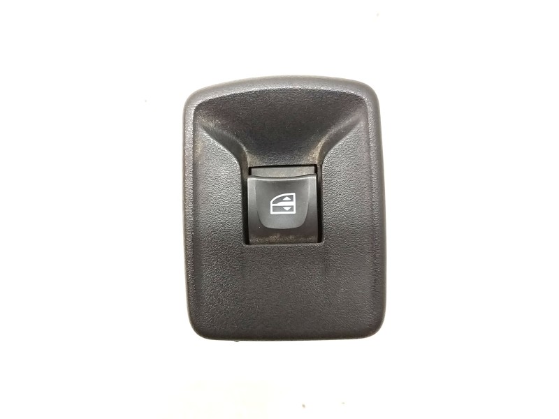 Recambio de mando elevalunas delantero derecho para dacia sandero 1.5 blue dci diesel fap cat referencia OEM IAM 0024008901  