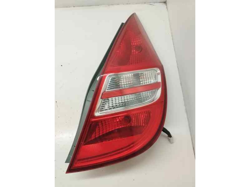 Recambio de piloto trasero derecho para hyundai i30 1.4 cat referencia OEM IAM 924022L0  