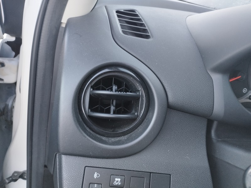 Recambio de rejilla aireadora para mazda 2 lim. (de) 1.3 active (5-ptas.) (55kw) referencia OEM IAM   
							