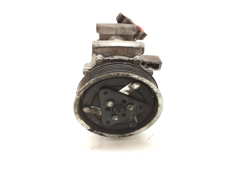 Recambio de compresor aire acondicionado para renault clio iii authentique referencia OEM IAM 8200600122  