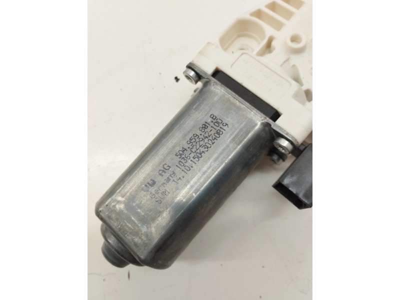 Recambio de motor elevalunas delantero izquierdo para volkswagen golf vii lim. (5g1) advance bluemotion referencia OEM IAM 5Q495