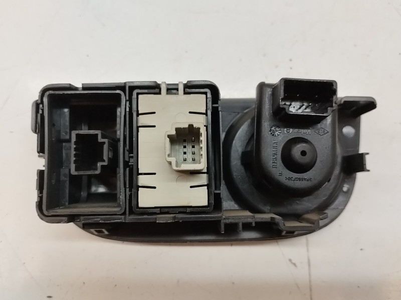 Recambio de mando retrovisor para dacia sandero 1.5 blue dci diesel fap cat referencia OEM IAM 684934791R  
							