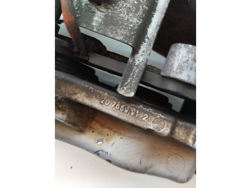 Recambio de pinza freno delantera derecha para porsche cayenne (typ 9pa) 4.5 v8 cat referencia OEM IAM 207666912  