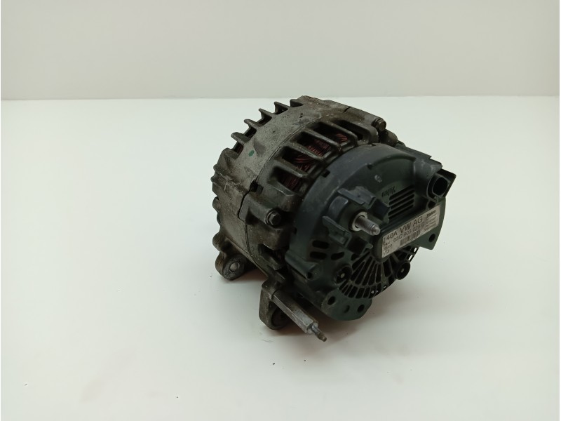 Recambio de alternador para volkswagen golf vi (5k1) 1.4 16v tsi referencia OEM IAM 03C903025D  