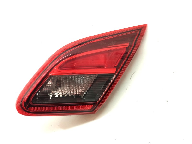 Recambio de piloto trasero derecho interior para opel corsa e selective referencia OEM IAM 39012624  