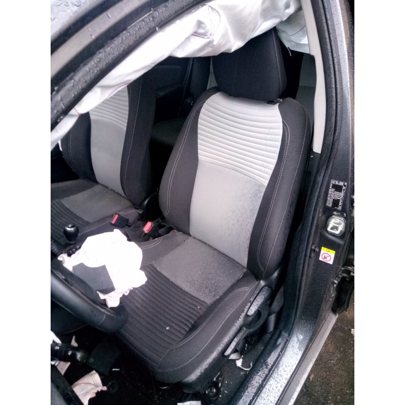 Recambio de asiento delantero izquierdo para toyota yaris active referencia OEM IAM   