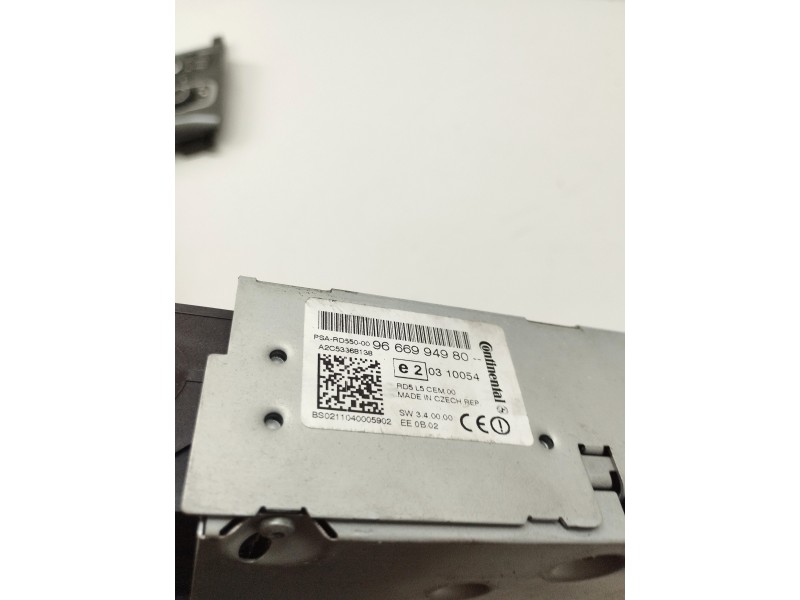 Recambio de sistema audio / radio cd para citroën c4 lim. 1.6 hdi fap referencia OEM IAM 9666994980  
							