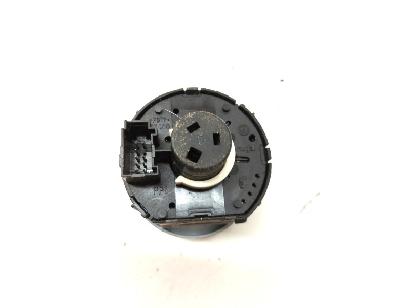 Recambio de mando luces para volkswagen passat variant (3c5) 2.0 tdi referencia OEM IAM 1K0941431C  