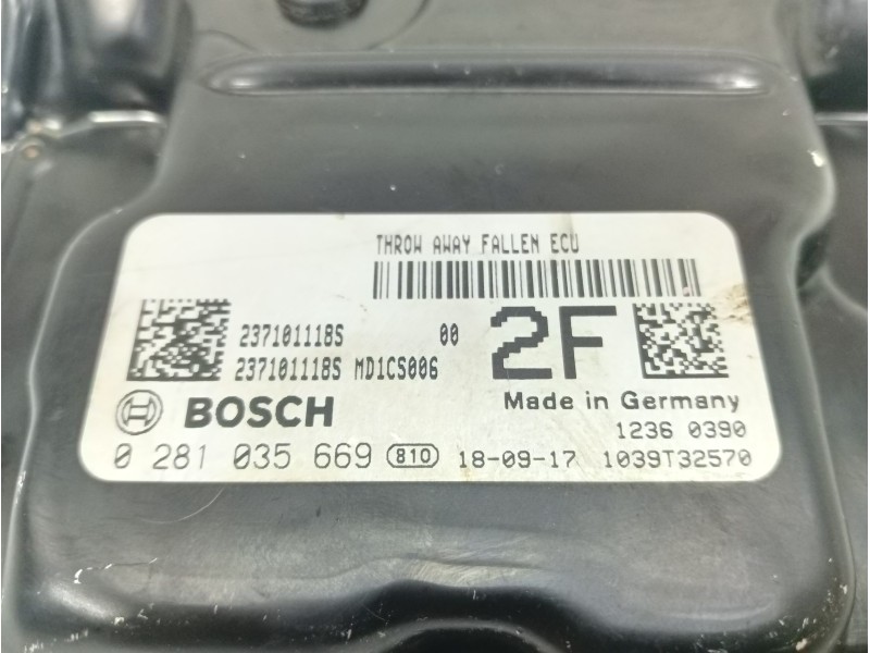 Recambio de centralita motor uce para dacia duster ii 1.5 blue dci diesel fap cat referencia OEM IAM 237101118S  