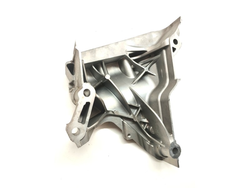 Recambio de soporte motor para volkswagen polo (6c1) advance bluemotion referencia OEM IAM 04E199275G  