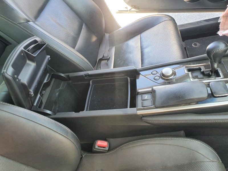 Recambio de apoyabrazos central para lexus gs 450h referencia OEM IAM   