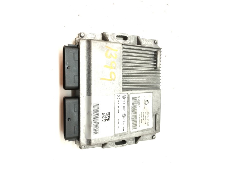 Recambio de centralita check control para dacia sandero sl 2019 referencia OEM IAM 110R006071  