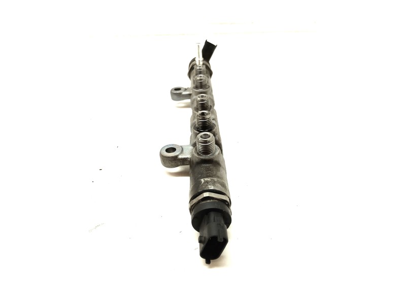 Recambio de rampa inyectora para jaguar xe 2.0 diesel cat referencia OEM IAM G4D39D280AA  