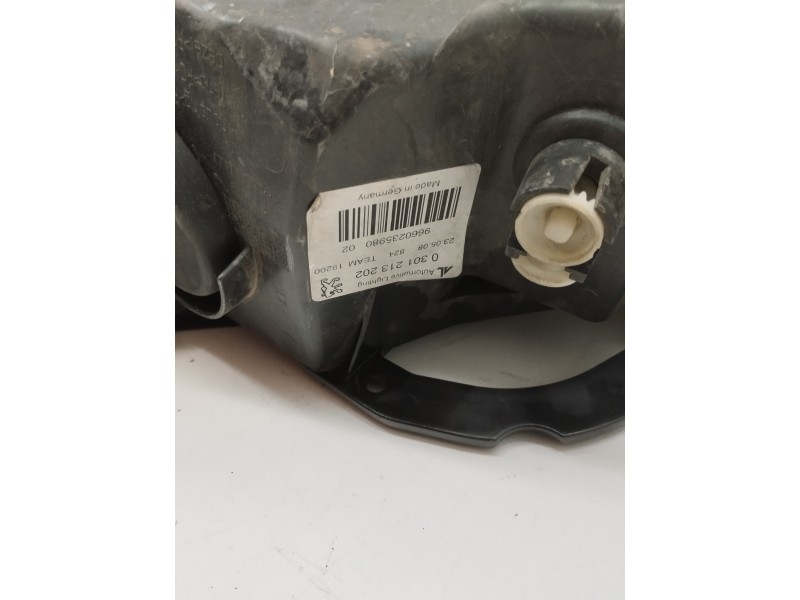 Recambio de faro derecho para peugeot 407 2.0 16v hdi cat (rhr / dw10bted4) referencia OEM IAM 966023598002  