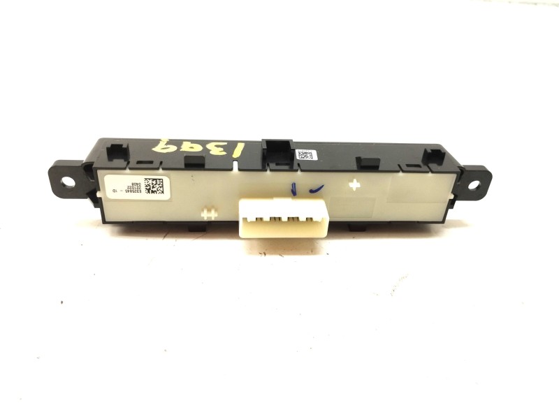 Recambio de mando multifuncion para dacia sandero sl 2019 referencia OEM IAM 283E85816R  