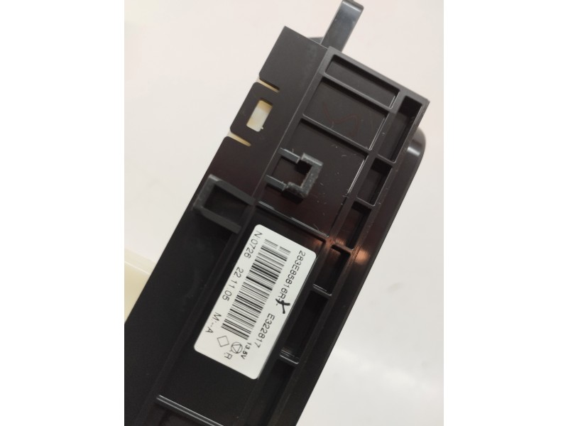 Recambio de mando multifuncion para dacia sandero sl 2019 referencia OEM IAM 283E85816R  