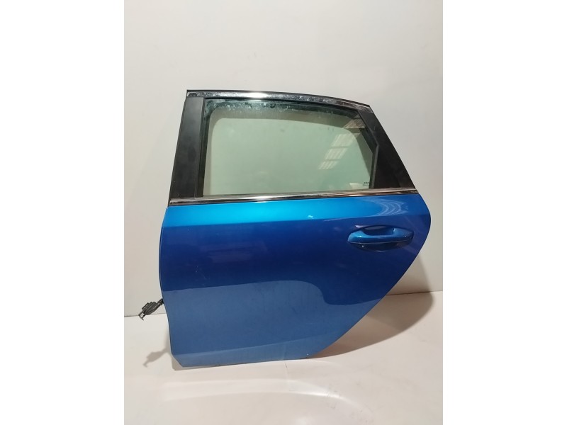 Recambio de puerta trasera izquierda para kia ceed 1.0 tgdi cat referencia OEM IAM   