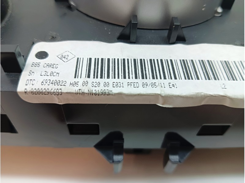 Recambio de mando climatizador para renault clio grandtour authentique referencia OEM IAM 82002966  