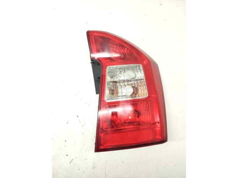 Recambio de piloto trasero derecho para kia carens (un) active referencia OEM IAM 92402100  