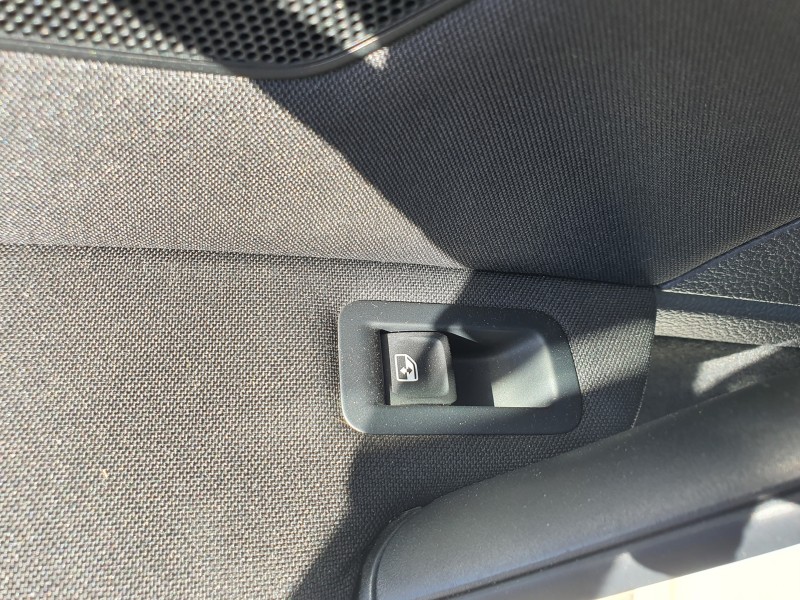 Recambio de mando elevalunas trasero izquierdo para volkswagen golf vii lim. 1.6 16v tdi dpf referencia OEM IAM   
							