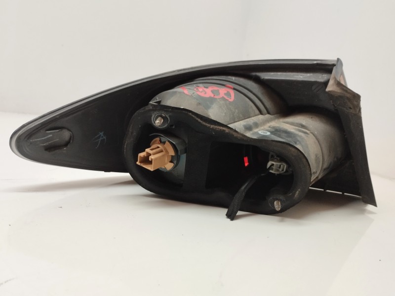 Recambio de piloto trasero derecho para mazda 6 berlina (gg) 2.0 diesel cat referencia OEM IAM   