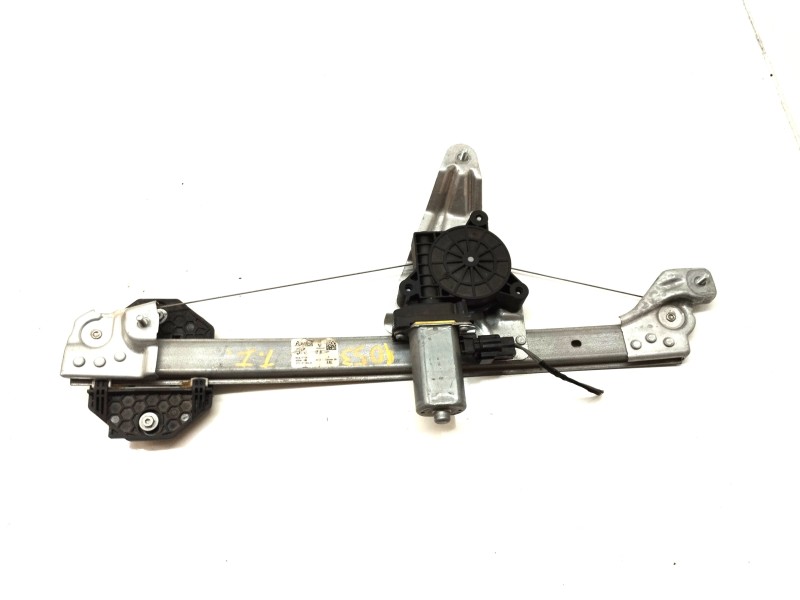 Recambio de elevalunas trasero izquierdo para dacia sandero stepway essential referencia OEM IAM 827211031R  