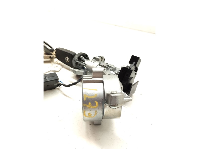Recambio de conmutador de arranque para opel corsa e selective referencia OEM IAM 84165727  