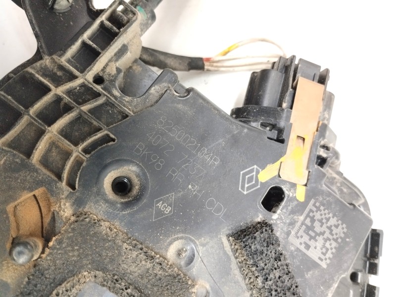 Recambio de cerradura puerta trasera derecha para renault clio iv expression referencia OEM IAM 825002104R  