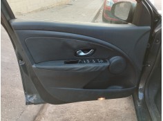 Recambio de guarnecido puerta delantera izquierda para renault megane iii berlina 5 p 1.5 dci diesel fap referencia OEM IAM   