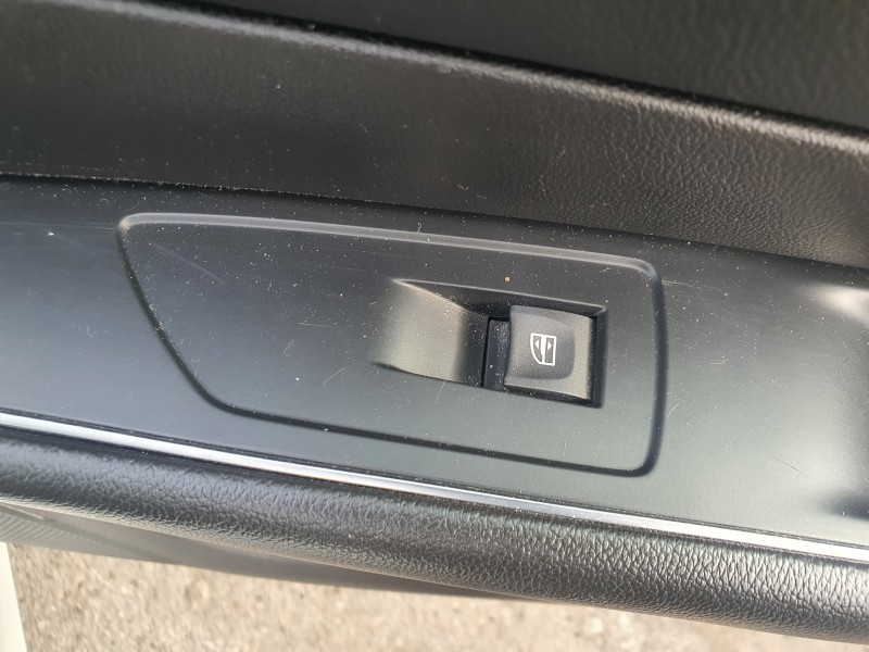 Recambio de mando elevalunas delantero derecho para renault talisman grandtour 1.7 blue dci diesel fap referencia OEM IAM   
							